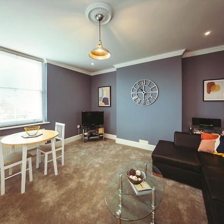 Stylish, Central, Adults-Only 1-Bed Hideaway Eastbourne Dış mekan fotoğraf